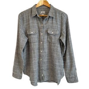 Woolrich Women's Grey and White Plaid Flannel Button-Down Shirt Size Medium